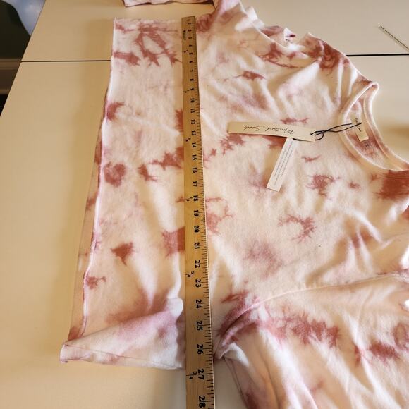 Mustard Seed Cropped Sweatshirt Tie Dye with Cut out Sleeve New With Tags - Picture 6 of 7